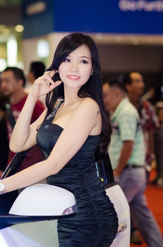 女友任你躁国语自产在线播放